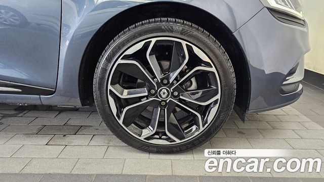Renault Korea Clio Intens 2018 — фото 21