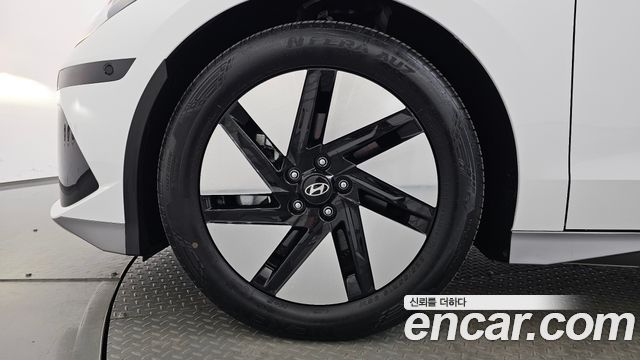 Hyundai Ioniq 6 Long Range Exclusive + 2025 — фото 5