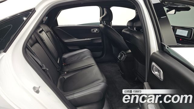 Hyundai Ioniq 6 Long Range Exclusive + 2025 — фото 12