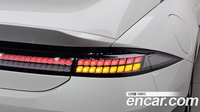 Hyundai Ioniq 6 Long Range Exclusive + 2025 — фото 23