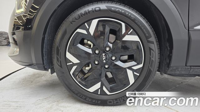 Kia Niro EV Air 2023 — фото 5