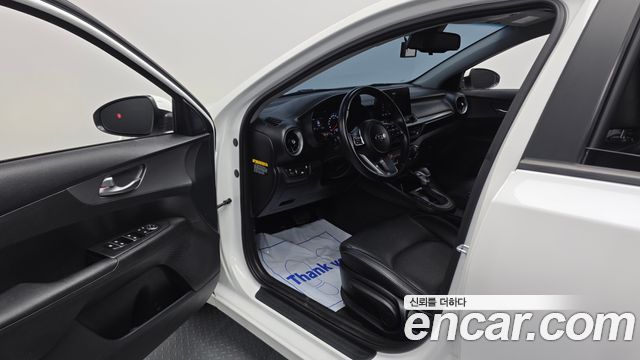 Kia K3 Standard 2021 — фото 10