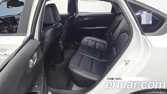 Kia K3 Standard 2021 — фото 12