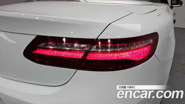Mercedes-Benz E-Class (W213) E220d Cabriolet 2019 — фото 23