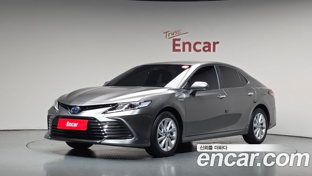Toyota Camry (XV70) 2.5 LE Hybrid 2024 — фото 1