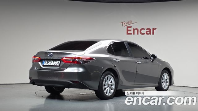 Toyota Camry (XV70) 2.5 LE Hybrid 2024 — фото 2