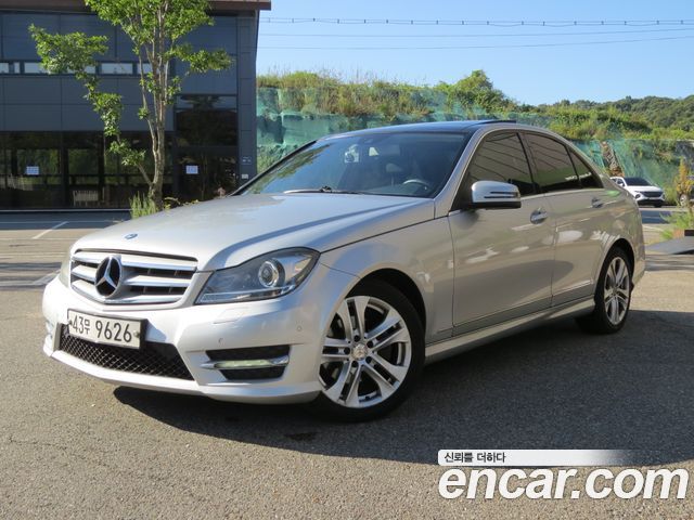 Mercedes-Benz C-Class (W204) C220 CDI AVANTGARDE