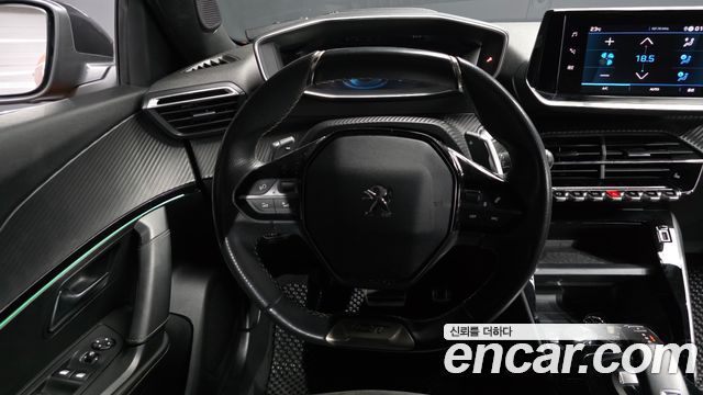 Peugeot 2008 (II) 1.5 BlueHDi GT Line 2021 — фото 13