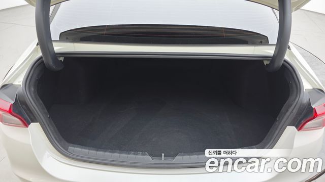 Kia K5 (III) 2.0 Prestige 2020 — фото 20