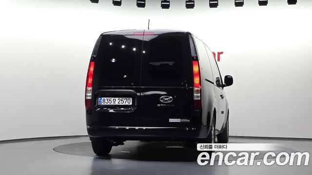 Hyundai Staria Cargo 5-Seater Modern 2024 — фото 4