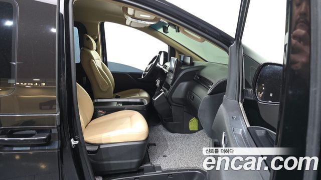 Hyundai Staria Cargo 5-Seater Modern 2024 — фото 11