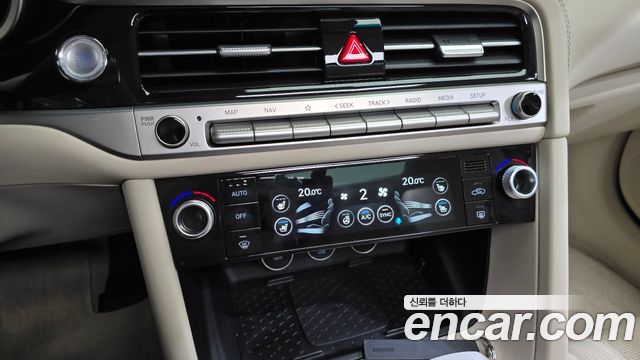 Genesis G70 Gasoline 2.5T 2WD 2025 — фото 29