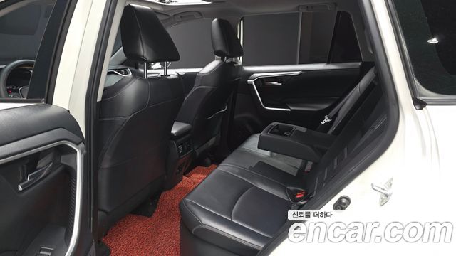 Toyota RAV4 (V) 2.5 2WD Hybrid 2019 — фото 12