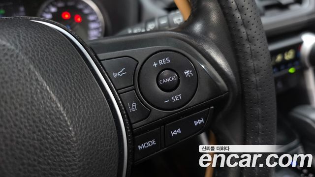 Toyota RAV4 (V) 2.5 2WD Hybrid 2019 — фото 29