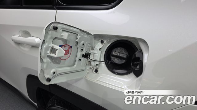Toyota RAV4 (V) 2.5 2WD Hybrid 2019 — фото 36