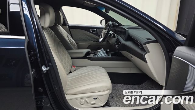Kia K8 2.5 Gasoline 2WD Signature 2023 — фото 11
