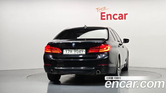 BMW 5 Series (G30) 520i Luxury 2018 — фото 4