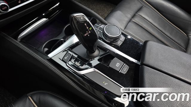 BMW 5 Series (G30) 520i Luxury 2018 — фото 9
