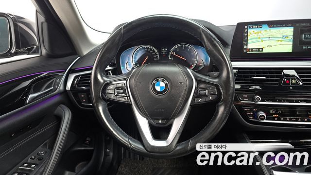BMW 5 Series (G30) 520i Luxury 2018 — фото 16
