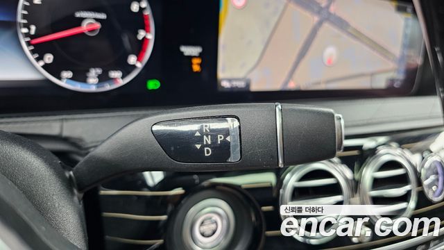 Mercedes-Benz S-Class (W222) Maybach S560 4MATIC 2019 — фото 9