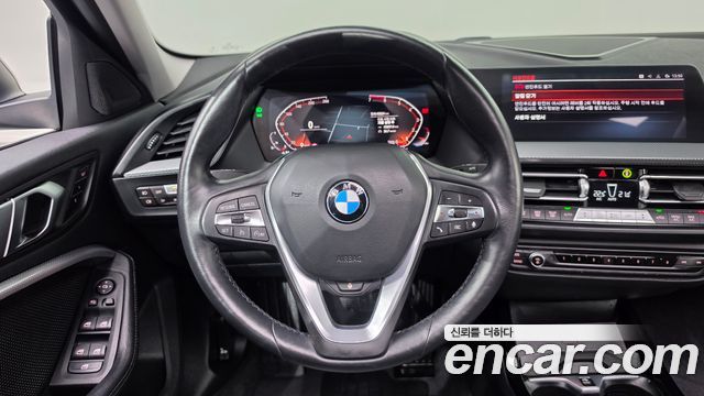 BMW 1 Series (F40) 120i Sports 2022 — фото 17