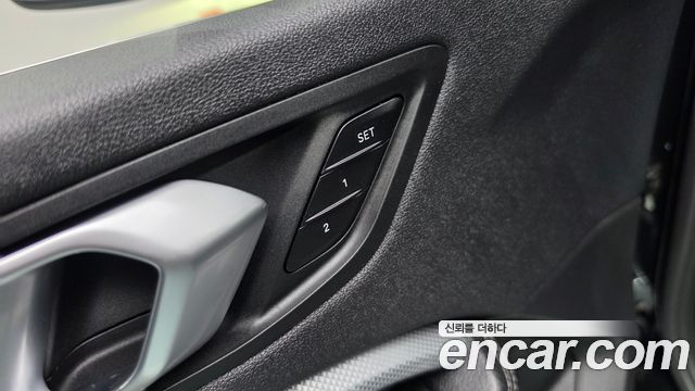 BMW 1 Series (F40) 120i Sports 2022 — фото 33