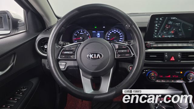 Kia K3 Luxury 2019 — фото 15
