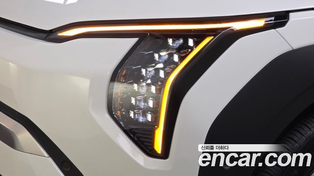 Kia EV3 Long Range 2WD Earth 2025 — фото 22