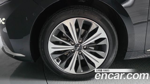 Kia K8 Hybrid Signature 2023 — фото 5