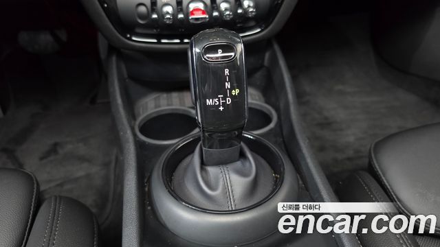 MINI Cooper D Clubman Standard 2nd 2018 — фото 9