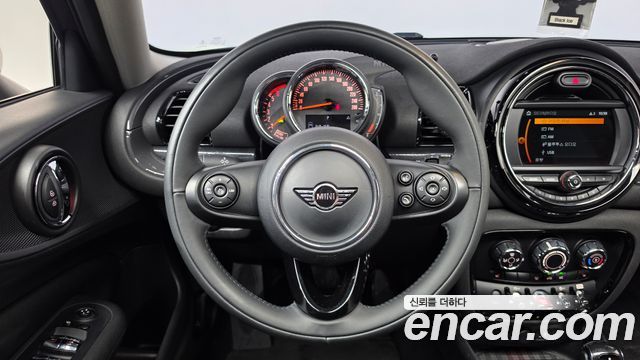 MINI Cooper D Clubman Standard 2nd 2018 — фото 13