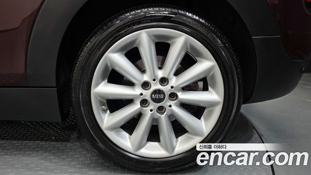 MINI Cooper D Clubman Standard 2nd 2018 — фото 21