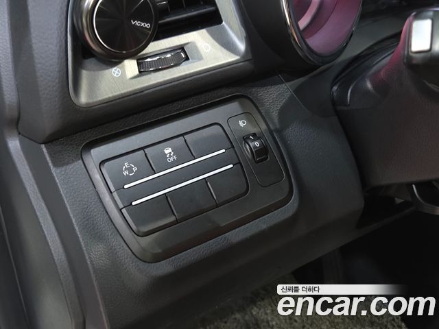 KG Mobility (SsangYong) Tivoli Armor Gear Edition 2WD 2018 — фото 18