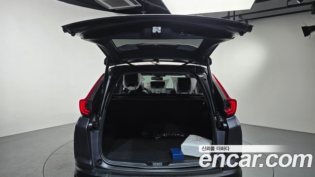 Honda CR-V (V) 2.0 Hybrid Touring 4WD 2021 — фото 17