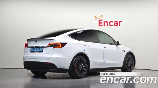 Tesla Model Y Performance AWD 2022 — фото 2