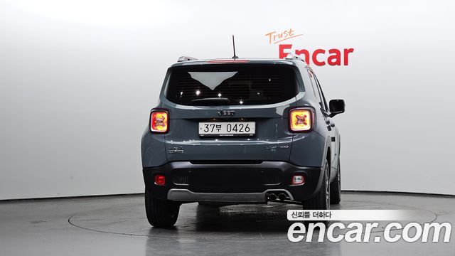 Jeep Renegade 2.0 Diesel Limited AWD 2016 — фото 4