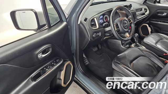 Jeep Renegade 2.0 Diesel Limited AWD 2016 — фото 10
