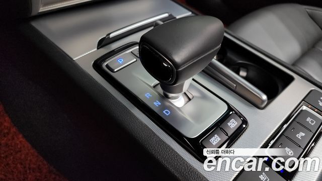 Genesis G80 3.3 GDI Luxury 2018 — фото 9