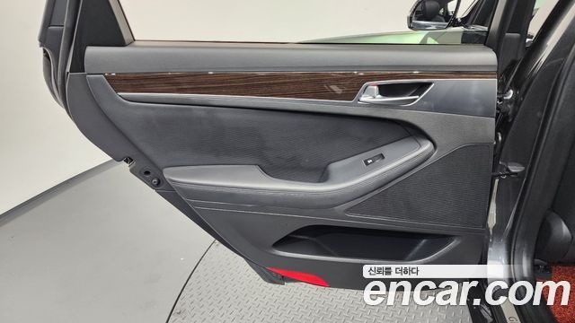 Genesis G80 3.3 GDI Luxury 2018 — фото 31