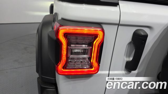 Jeep Wrangler (JL) 2.0 Rubicon 2Door 2023 — фото 23
