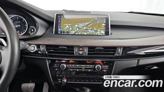 BMW X5 (F15) xDrive 30d 2017 — фото 14