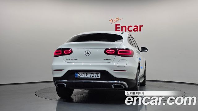 Mercedes-Benz GLC-Class (X253) GLC300e 4MATIC Coupe 2023 — фото 4