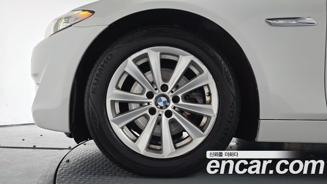 BMW 5 Series (F10) 520d 2013 — фото 5