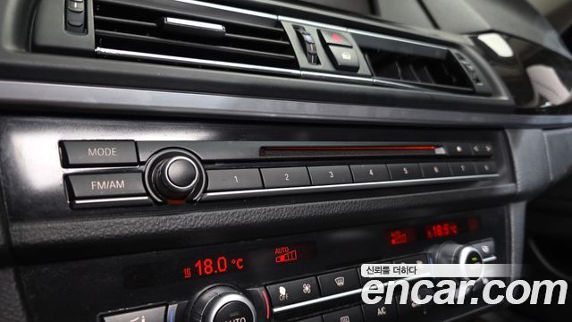 BMW 5 Series (F10) 520d 2013 — фото 27