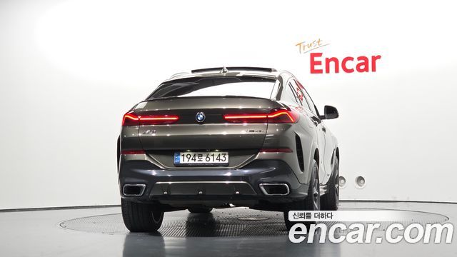 BMW X6 (G06) xDrive40i M Sport 2022 — фото 4