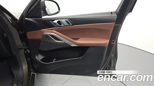 BMW X6 (G06) xDrive40i M Sport 2022 — фото 24