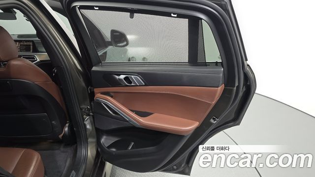 BMW X6 (G06) xDrive40i M Sport 2022 — фото 25