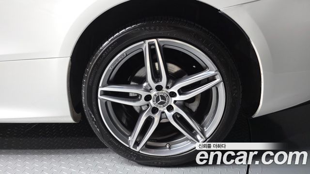 Mercedes-Benz E-Class (W213) E220d Coupe 2019 — фото 21