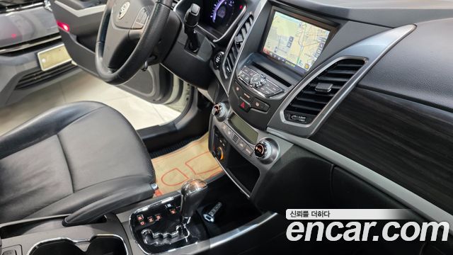 KG Mobility (SsangYong) Korando C 2.0 CVT 2WD Deluxe 2015 — фото 18