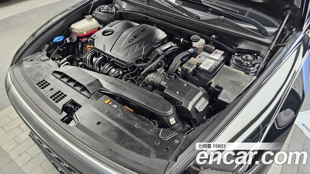 Hyundai Grandeur (GN7) 2,5 Gasoline 2WD Premium 2023 — фото 6